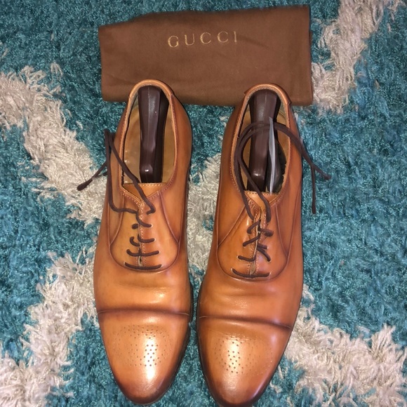 Gucci Other - Gucci Leather shoes (authentic) 9 1/2 US size